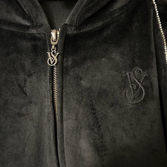 Victoria Secret Velour Rhinestone Black Cropped Sweater - Picture 2 of 4